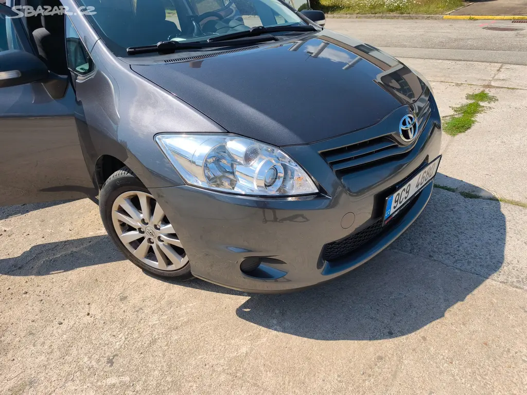 Toyota Auris - fotka 4
