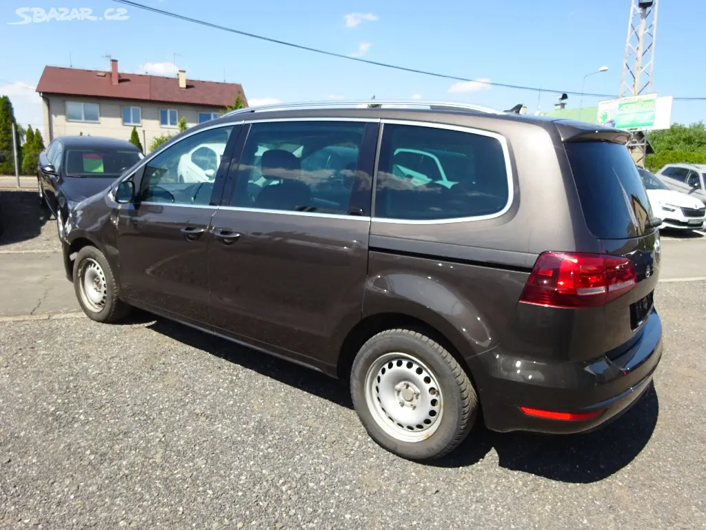 VW SHARAN Comfort 2,0 TDI 110kW+DSG - 7míst - 2017 - fotka 4