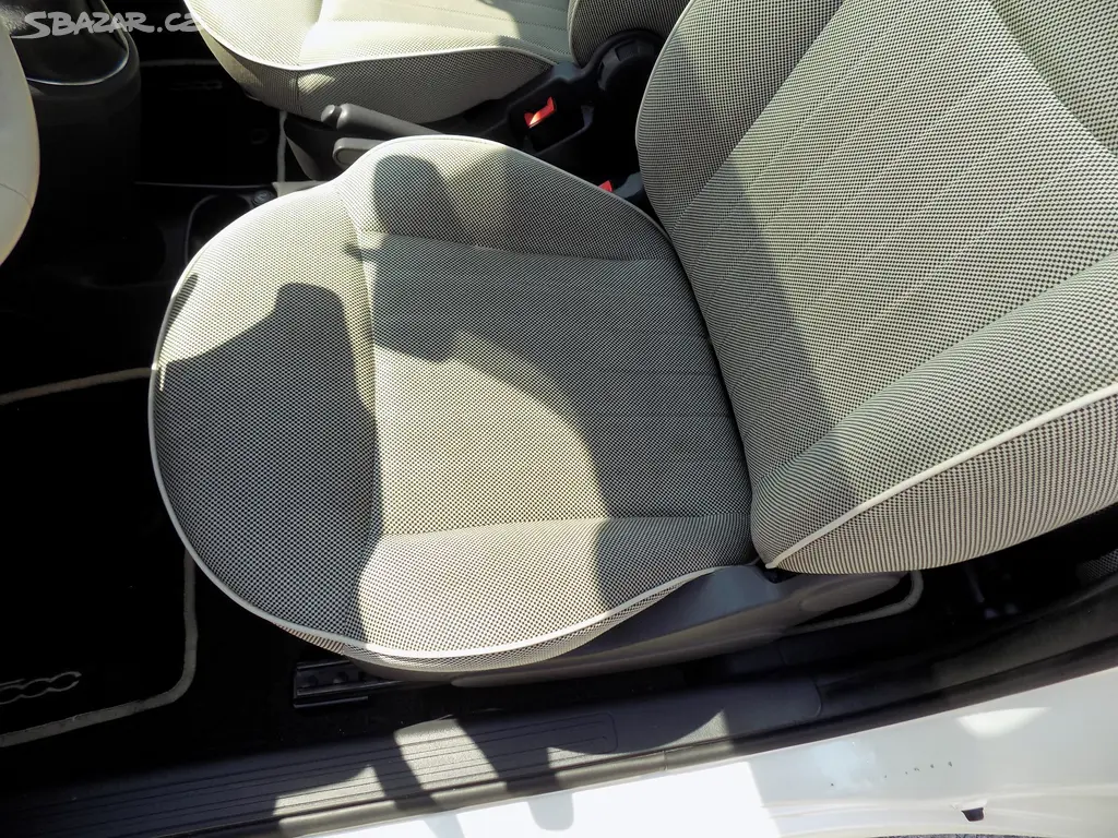 Fiat 500 1.2I 51 KW LOUNGE AUTOKLIMA PANORAMA - fotka 6