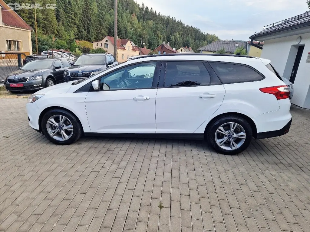 Ford Focus, 1.6 TDCi (85 kW), 82 tis. km - fotka 5