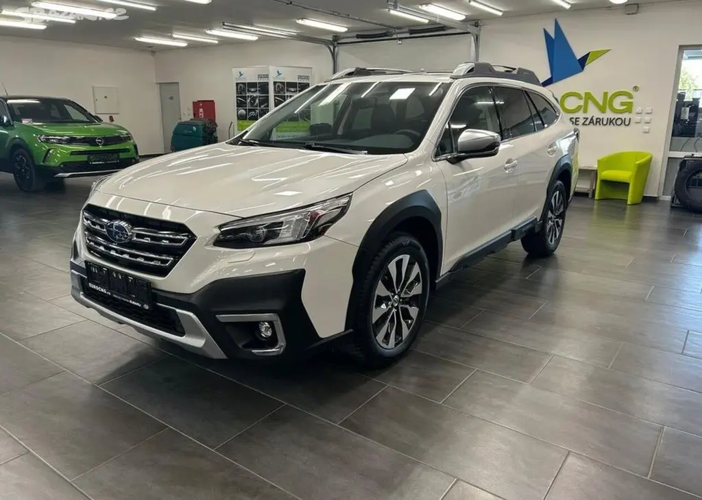 Subaru Outback 2.5 TOURING 2025 skladem | Zár - fotka 3