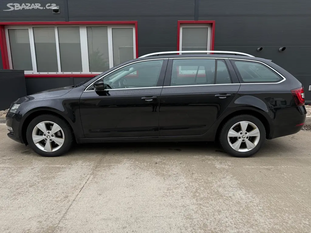 Škoda Octavia Combi 2.0 TDI 110 kW DSG, LED, TAŽNÉ - fotka 3