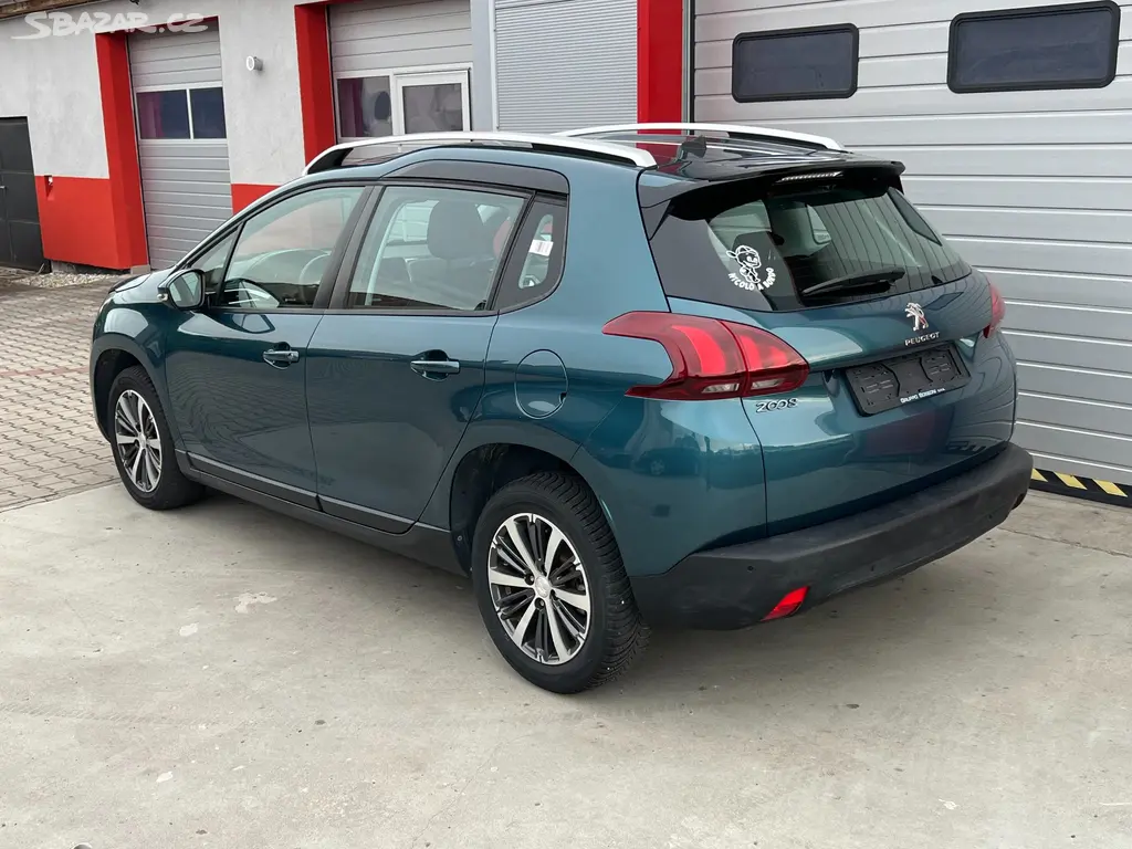 Peugeot 2008 1,2 PureTech | 1.majitel | 64 tis. km - fotka 3