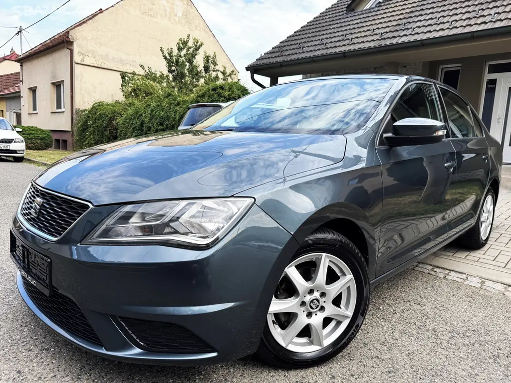 SEAT TOLEDO 1.2TSI KLIMA, ALU, 6xAIRBAG, 108 000km - fotka 2