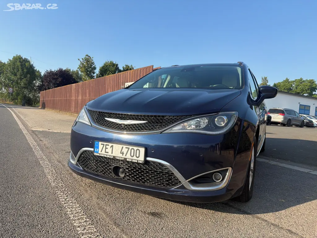 Chrysler Pacifica 3,6 Limited LPG Radar 360 2018 - fotka 6