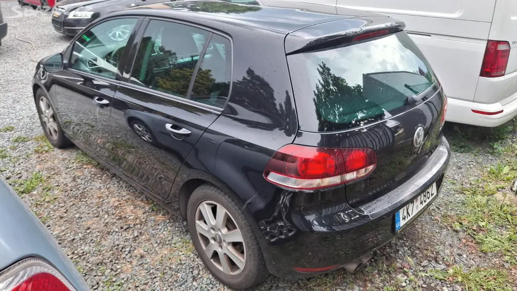 Volkswagen Golf, na splátky všem BENZIN - fotka 3