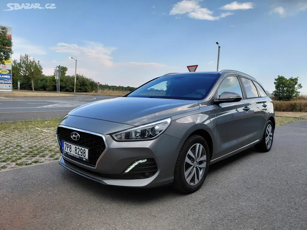 Hyundai i30, 1.4T-GDI 103KW 1MAJ EXTRA+KOLA - fotka 3