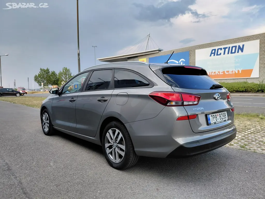 Hyundai i30, 1.4T-GDI 103KW 1MAJ EXTRA+KOLA - fotka 5
