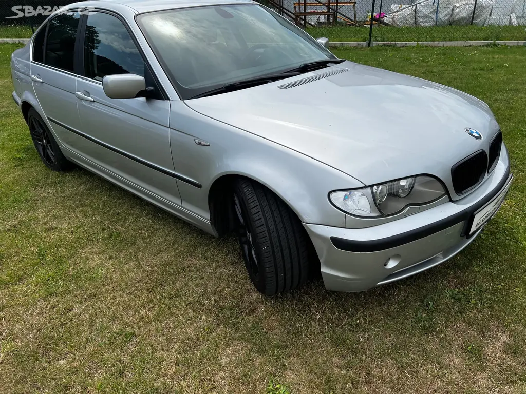 BMW Řada 3 330i M-PAKET KŮŽE ALU SERVISKA ! - fotka 3