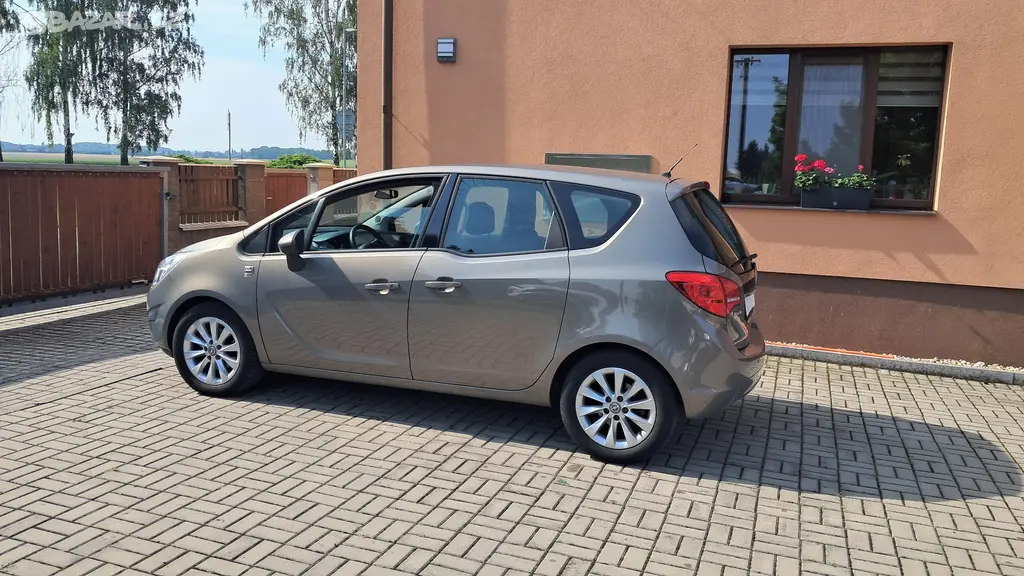 Opel Meriva, 1.4i / najeto 87 000 km ČR - fotka 4