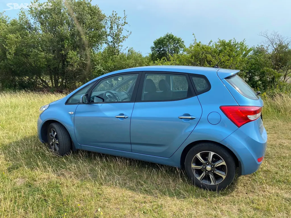 Hyundai IX20 - fotka 4