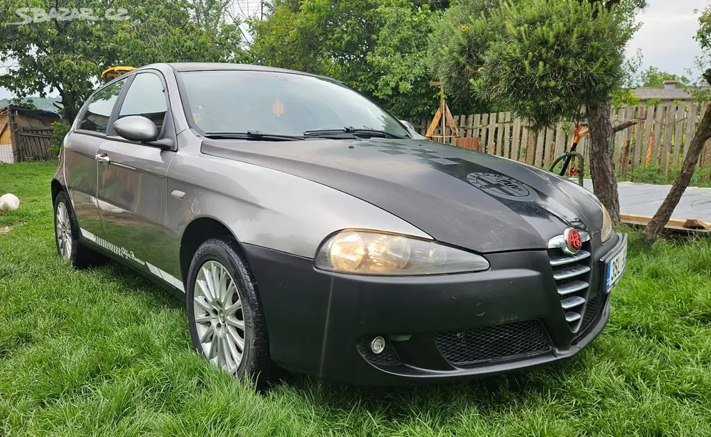 Alfa Romeo 147 1.9 JTD 110kw - fotka 3