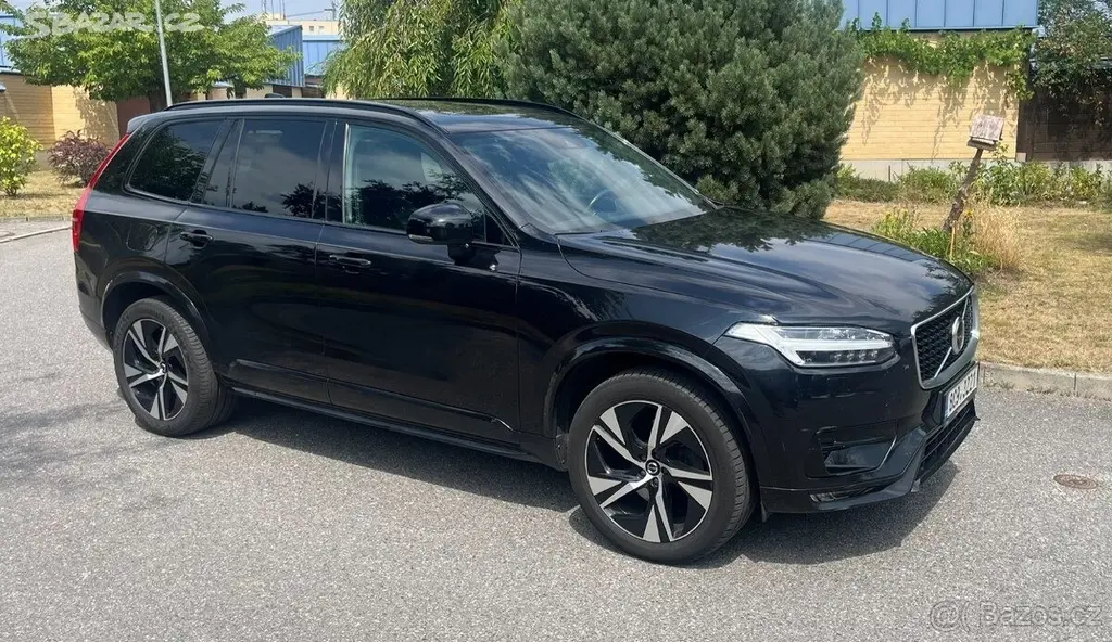 Volvo XC90 B5(D) AWD Drive-E R-DESING - fotka 2