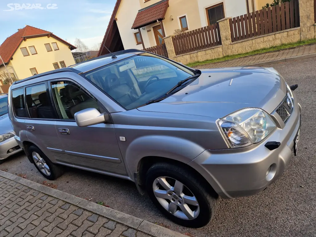Nissan x-trail 2.5 benzin 4x4 - automat - nové ČR - fotka 2