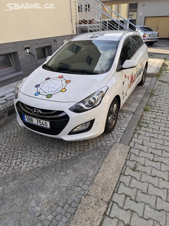 Hyundai i30, 1,6 benzín