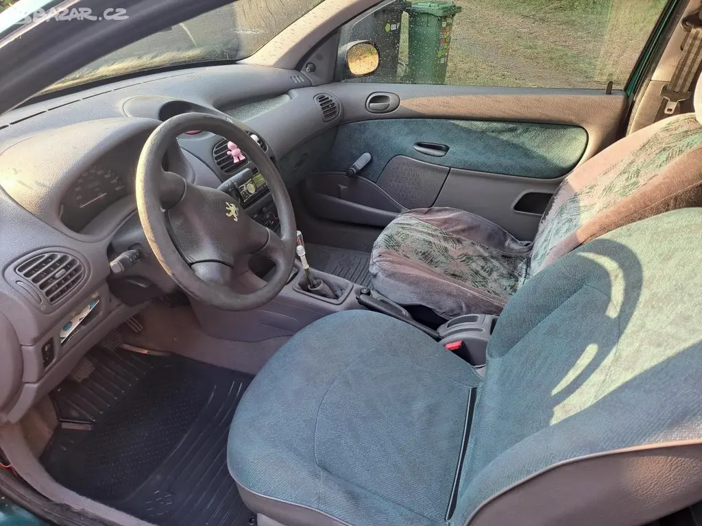 Peugeot 206 - fotka 2