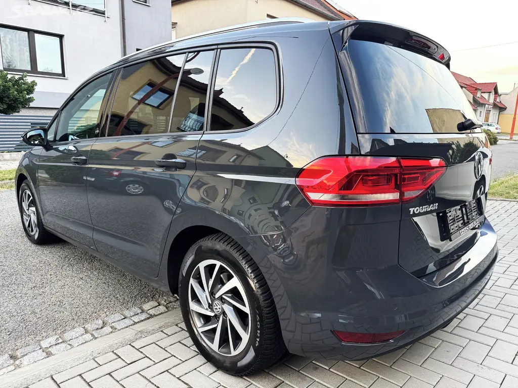 VOLKSWAGEN TOURAN 1.2TSI 7MÍST,NAVI,ACC,ALU,FRONT, - fotka 6