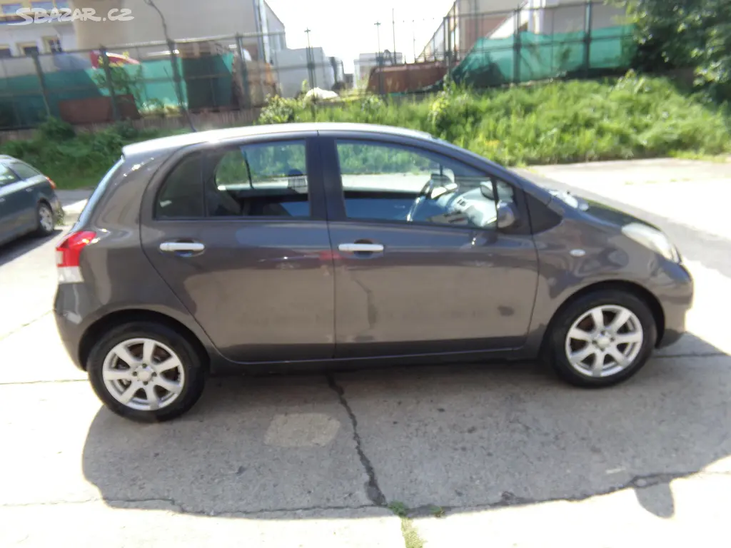 Toyota Yaris, 1.3 VVT-i LIFE - fotka 4