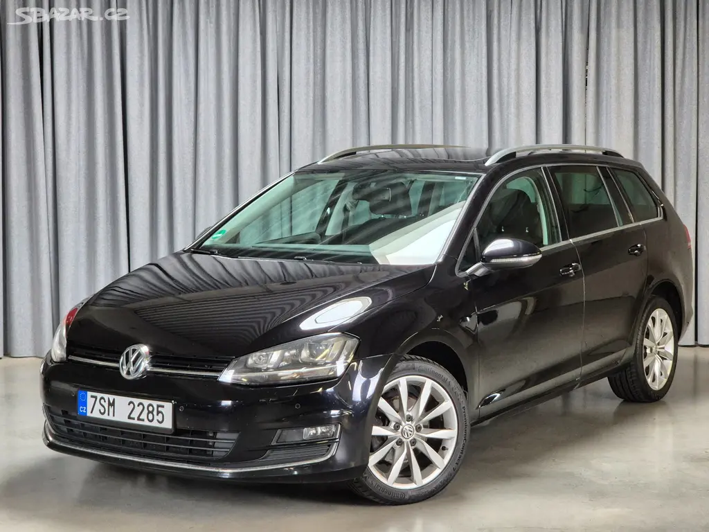 Volkswagen Golf 2.0 TDi Higline DSG po servisu!
