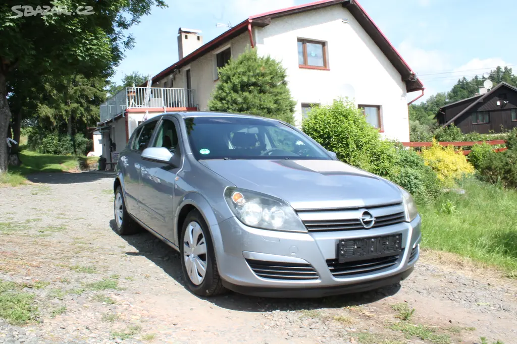 Opel Astra 1.7 CDTi,AC, 74 kW, Webasto - fotka 2