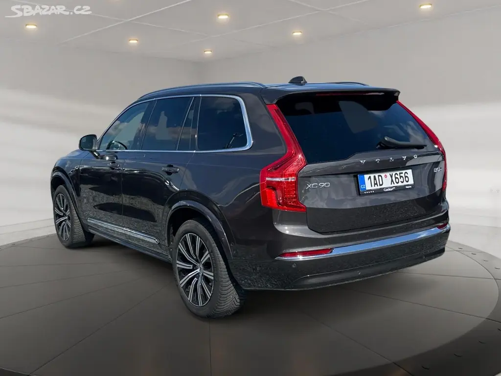 Volvo XC90, PLUS BRIGHT B5 173kW TAŽNÉ AWD - fotka 4