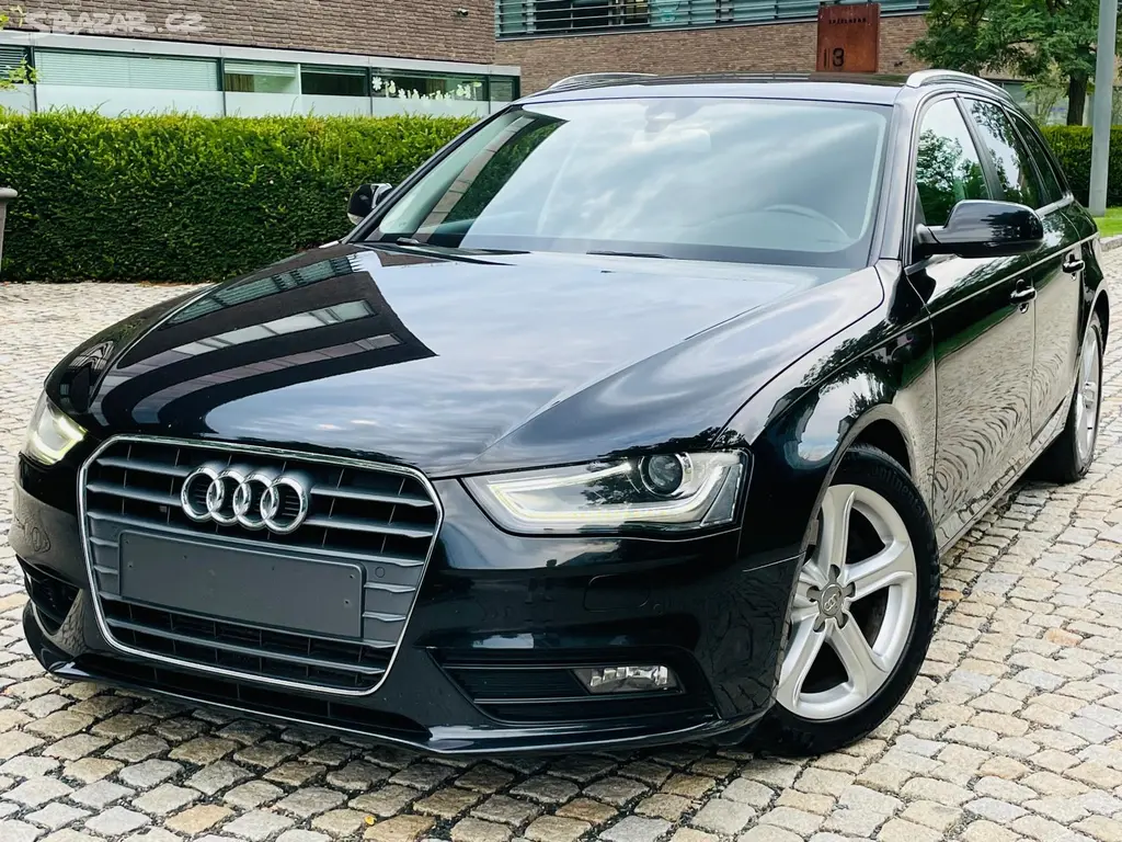 Náhled: Audi A4, 2.0TDI VÝHŘEV SENZORY SERVISKA