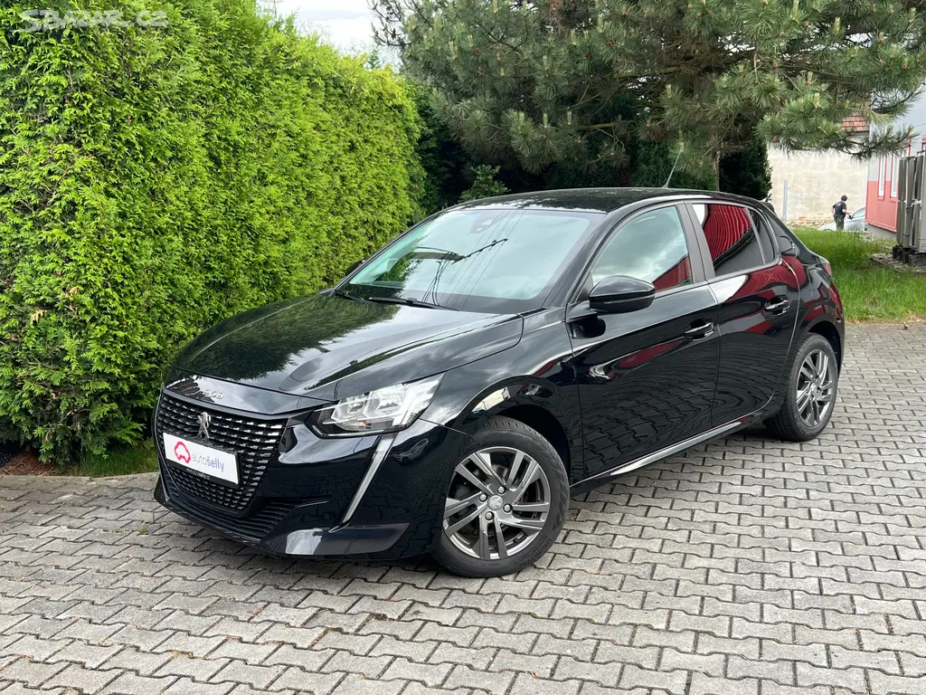 Peugeot 208 1,2 PureTech ACTIVE PACK GPS | 2022