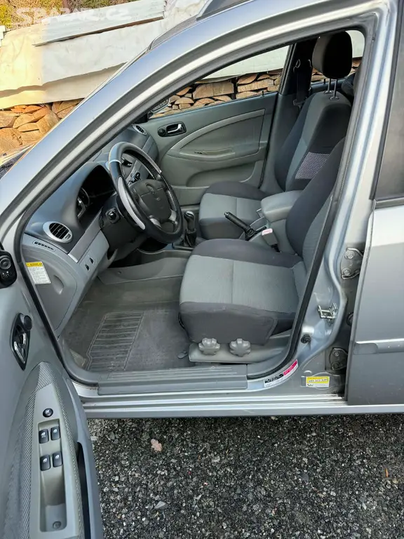Osobní auto Chevrolet Lacetti - fotka 4