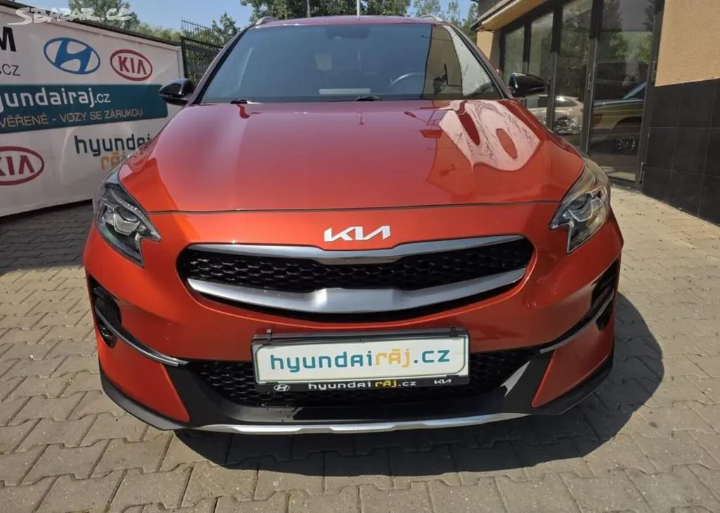 Kia XCee´d 1.5-NAVI-KAMERA-V ZÁRUCE - fotka 3
