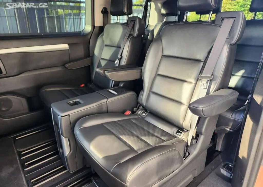 Toyota Proace 2.0-7MÍST-VIP VÝBAVA-WEBASTO - fotka 2