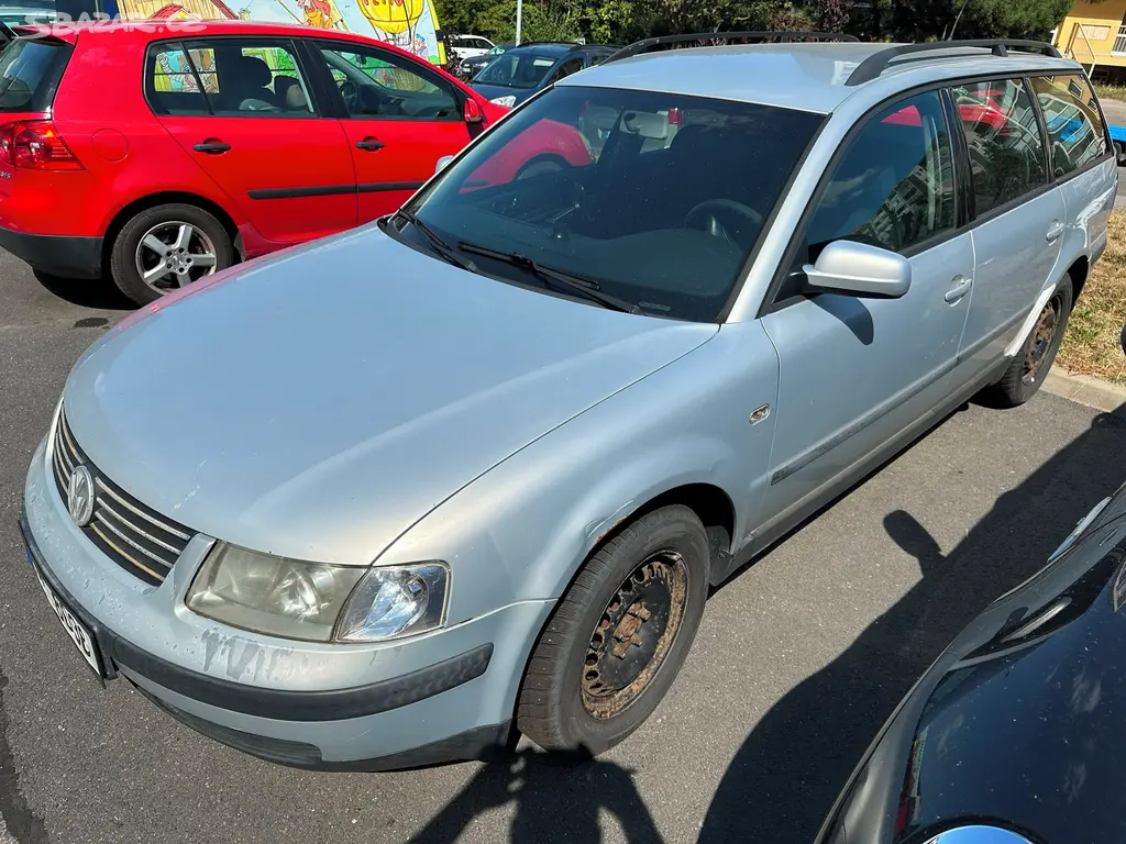 VW Passat 1.9 85kW (2000) NA NÁHRADNÍ DÍLY/DOJETÍ - fotka 2