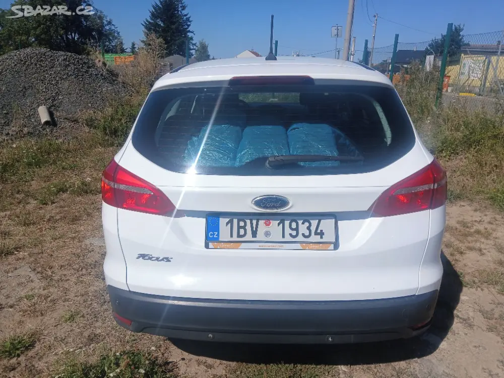 Ford Focus combi 1,5 TDci 88kW 1/2018 - fotka 4