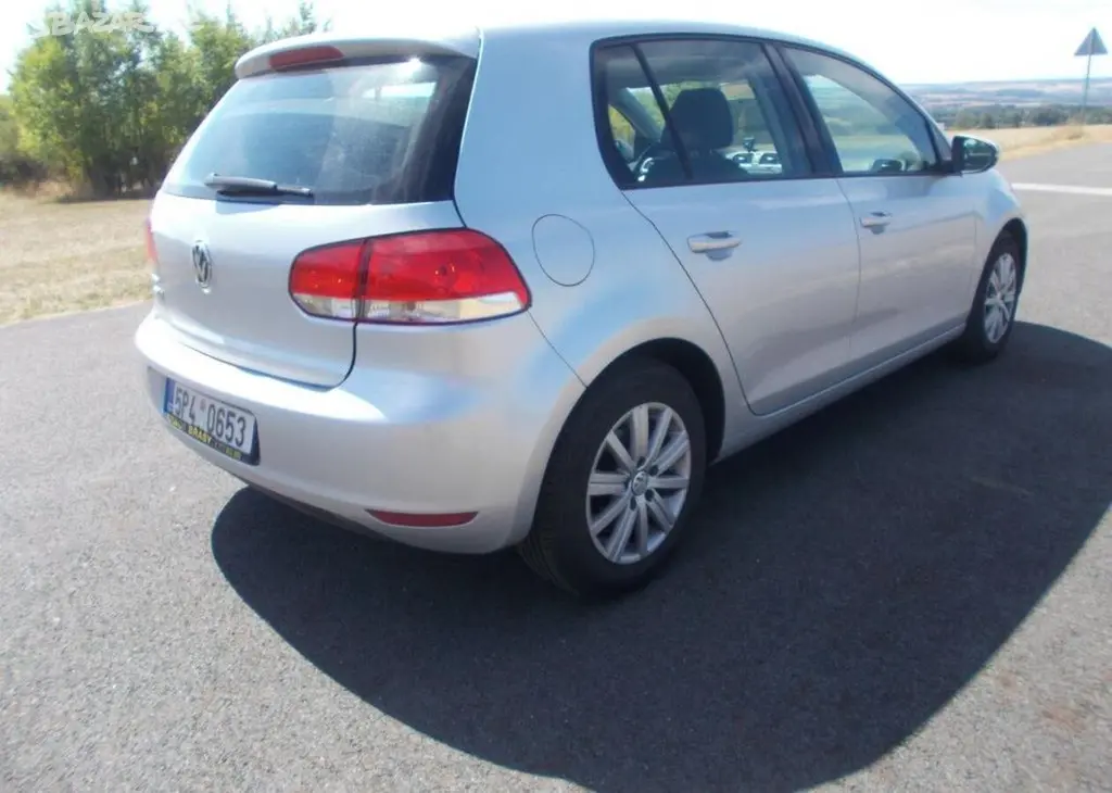 Volkswagen Golf 1,2 TSI 63KW klimatronic benzín - fotka 5