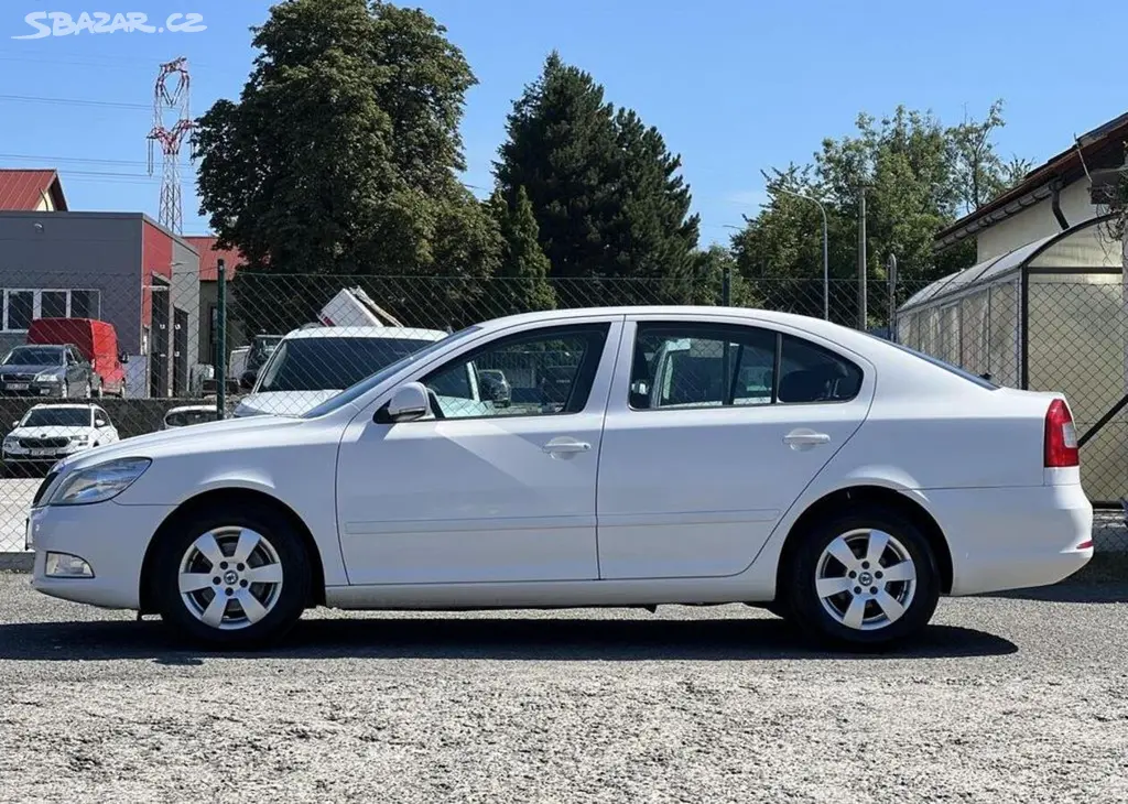 Škoda Octavia 1.6TDi 77kw TEMPOMAT ALU ČR manuální - fotka 4
