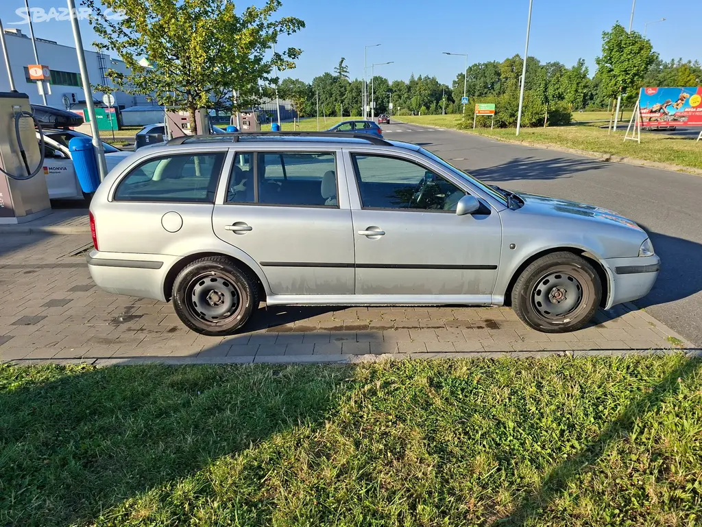 Škoda Octavia combi 1.9 tdi 66kw - fotka 6