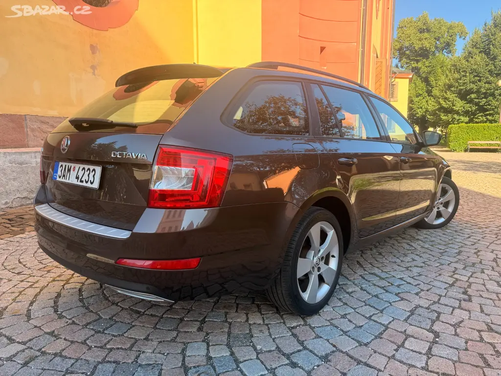 ŠKODA OCTAVIA III 2.0TDI 110KW DSG,SERVISKA,NAVI. - fotka 5