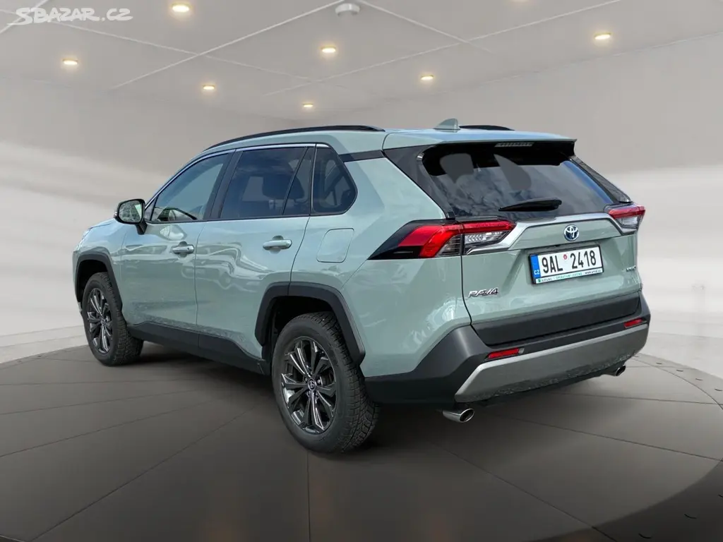 Toyota Rav4, COMFORT 2.5 HYBRID 131kW 4WD - fotka 4