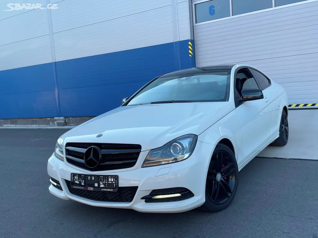 Mercedes Benz w204 C 2.2 CDI 125kw RV: 2012
