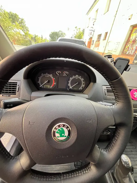 Škoda Fabia Combi - fotka 6
