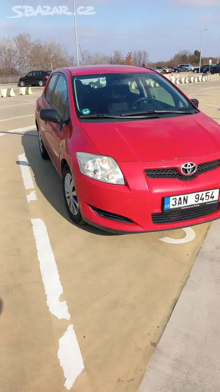 Toyota Auris 1,6 VVTI - fotka 2