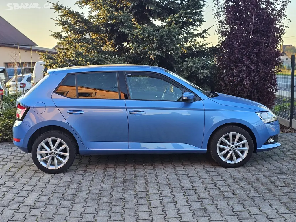 Škoda Fabia III 1.0 MPI Soleil 55 kW [telefon skryt] km - fotka 4