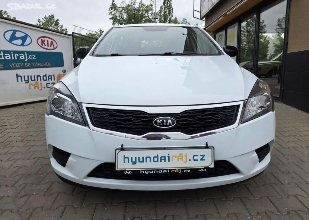 Kia Cee´d 1.4-NÍZKÉ KM-1.MAJ.-KLIMA