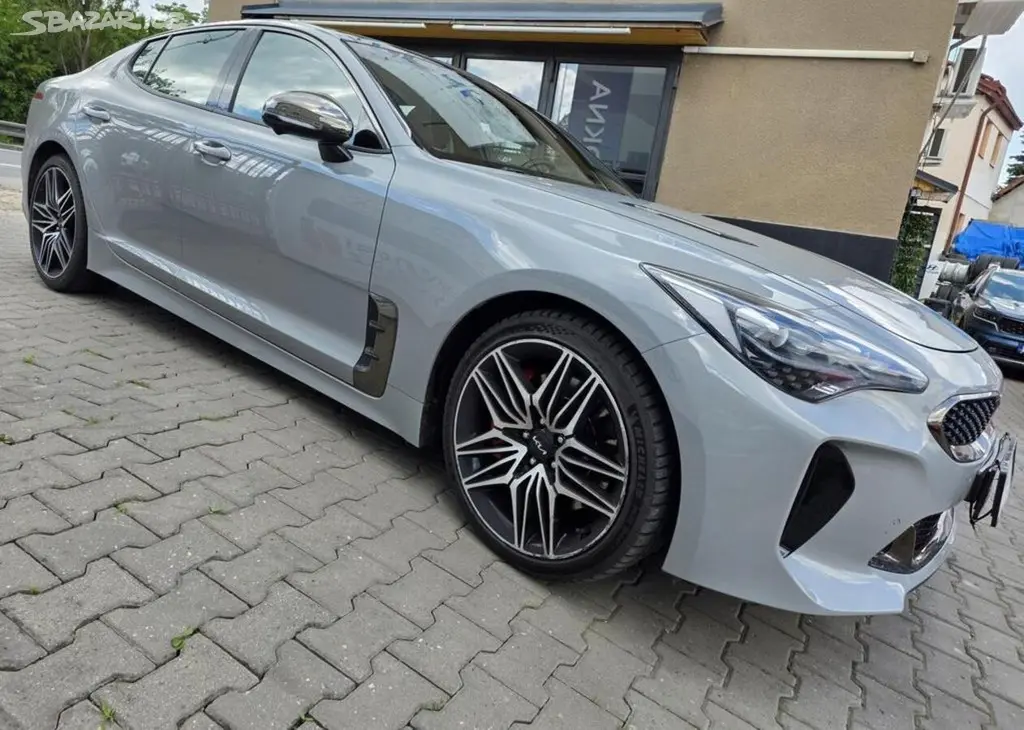 Kia Stinger 3.3-GT-4x4-V ZÁRUCE - fotka 4