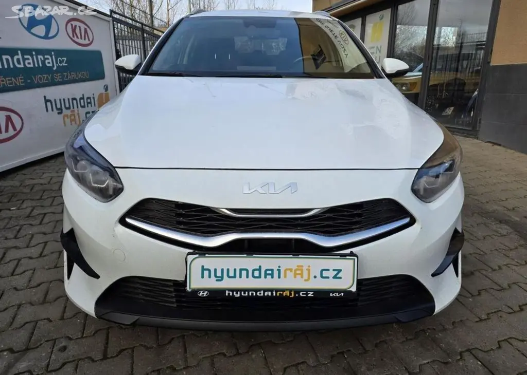 Kia Cee´d 1.5-NAVI-KAMERA-AUTOMAT