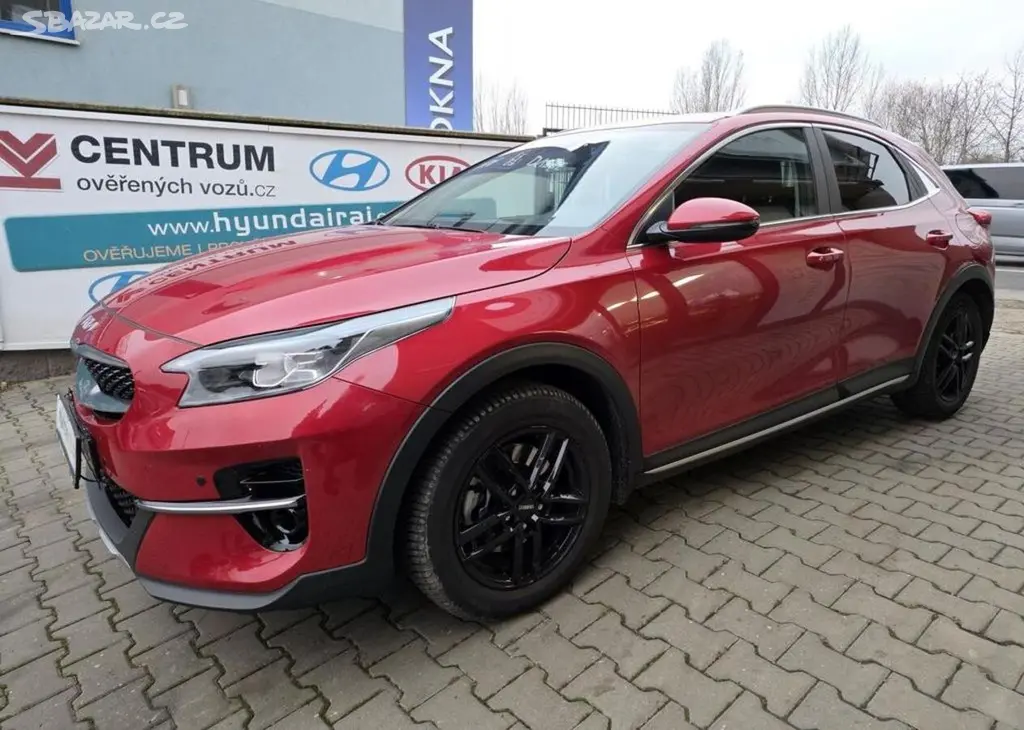 Kia XCEED 1.5-V ZÁRUCE-AUTOMAT-TOP STAV - fotka 5