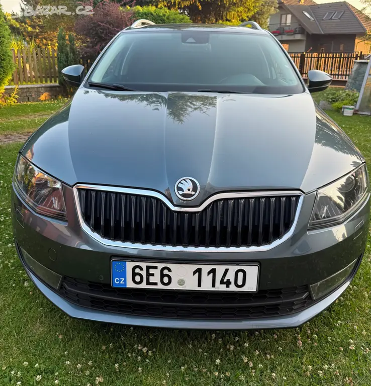 Škoda Octavia, 1,6TDI DSG TOP VÝBAVA - fotka 2