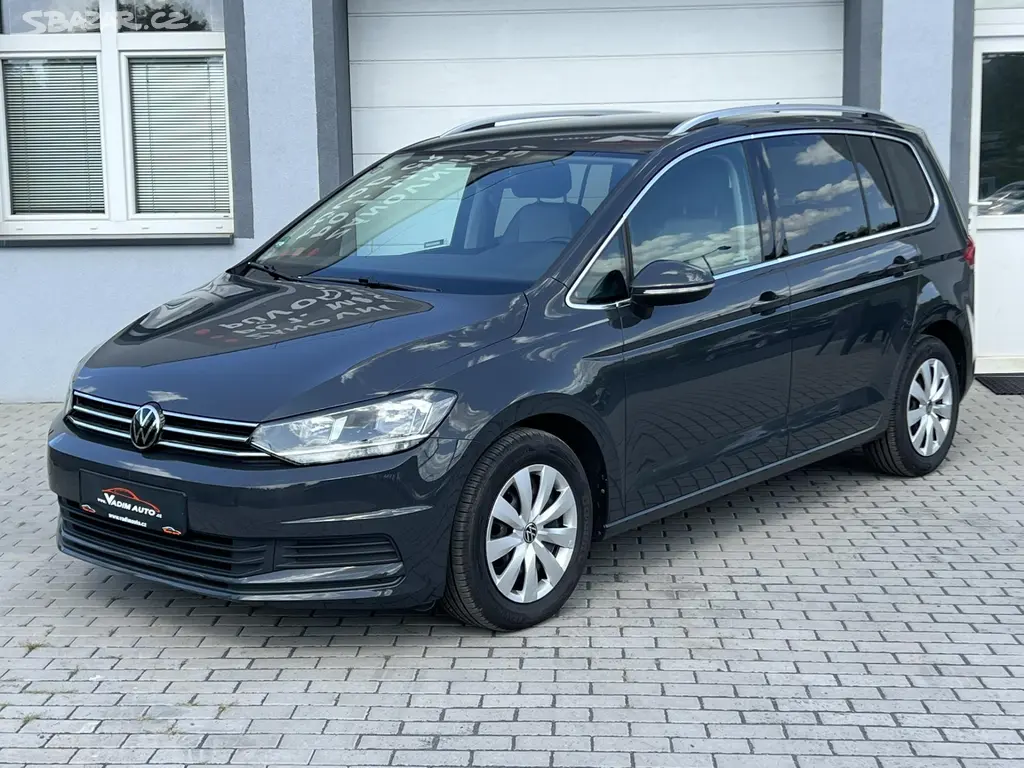 Volkswagen Touran, 1.5TSI 110kW DSG 7.MÍST EVO - fotka 2