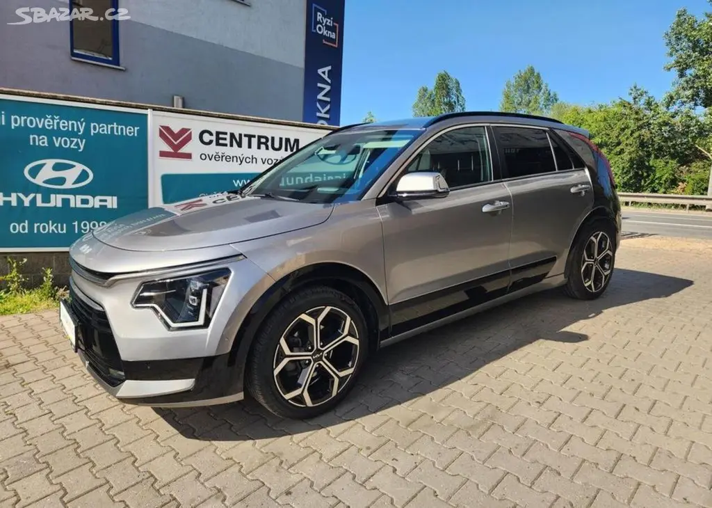 Kia Niro 1.6-HYBRID-V ZÁRUCE-NAVI-KŮŽE