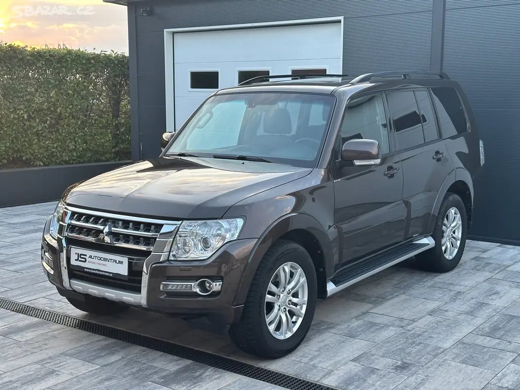 Mitsubishi Pajero 3.2DI-D 190PS Instyle-7 A/T 4x4