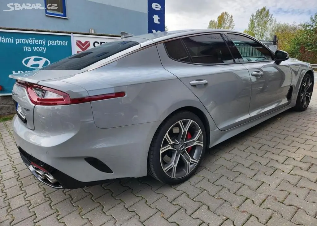Kia Stinger 3.3-GT-RED KŮŽE-AUTOMAT - fotka 5